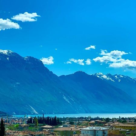 Visioni Lake View Boutique Rooms & Breakfast - Adults Friendly Riva del Garda Eksteriør billede