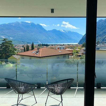 Visioni Lake View Boutique Rooms & Breakfast - Adults Friendly Riva del Garda Eksteriør billede