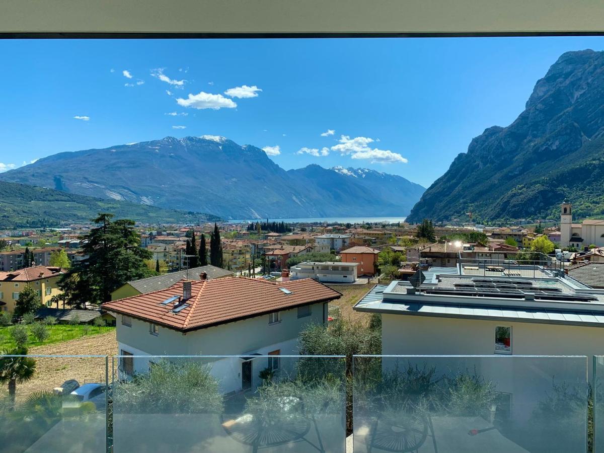 Visioni Lake View Boutique Rooms & Breakfast - Adults Friendly Riva del Garda Eksteriør billede