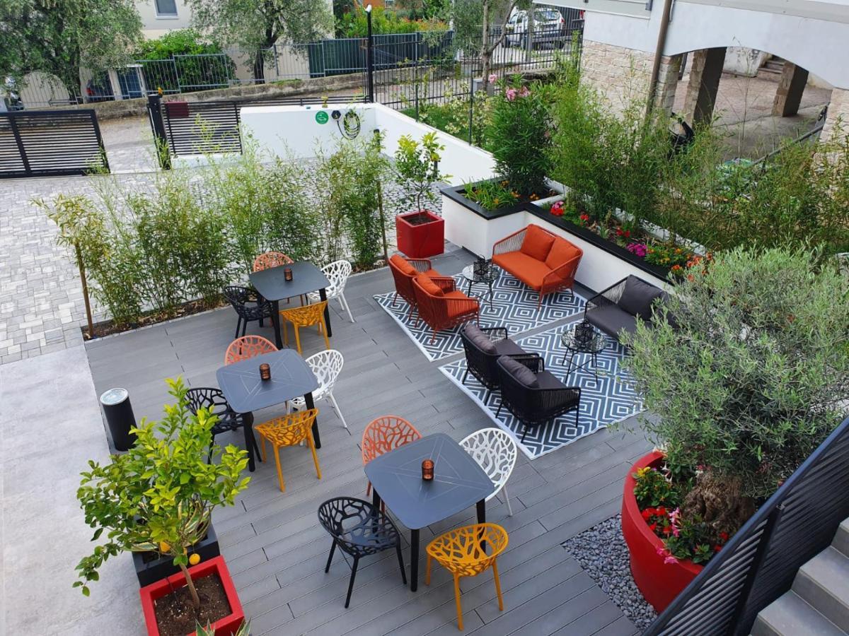 Visioni Lake View Boutique Rooms & Breakfast - Adults Friendly Riva del Garda Eksteriør billede