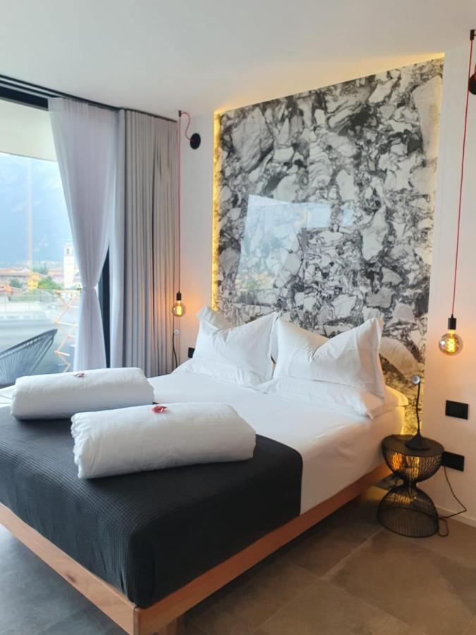 Visioni Lake View Boutique Rooms & Breakfast - Adults Friendly Riva del Garda Eksteriør billede