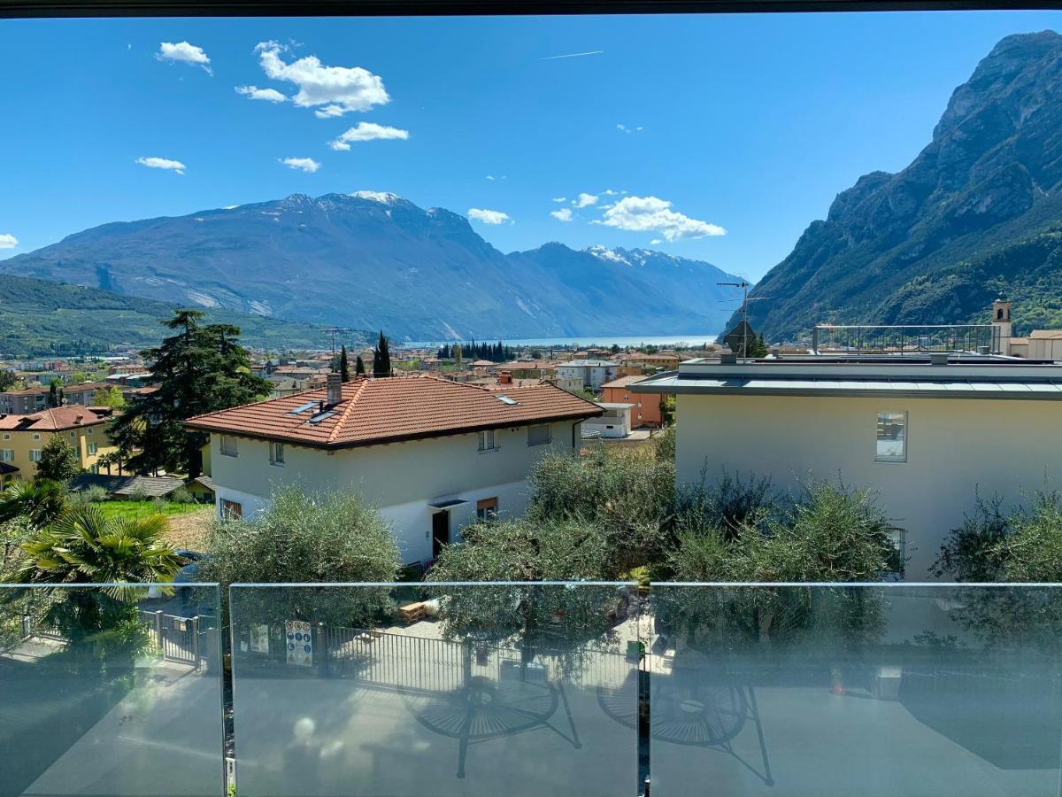 Visioni Lake View Boutique Rooms & Breakfast - Adults Friendly Riva del Garda Eksteriør billede