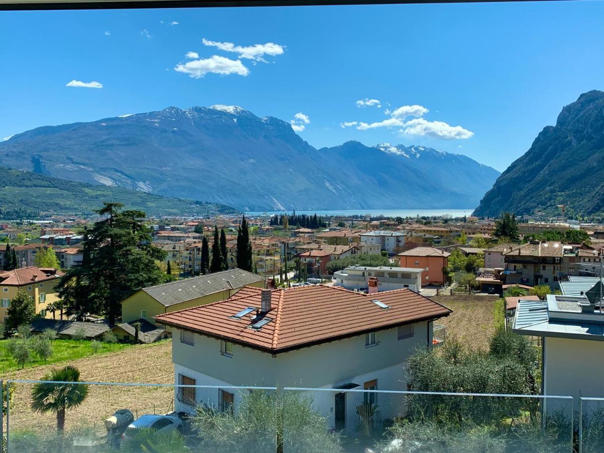 Visioni Lake View Boutique Rooms & Breakfast - Adults Friendly Riva del Garda Eksteriør billede